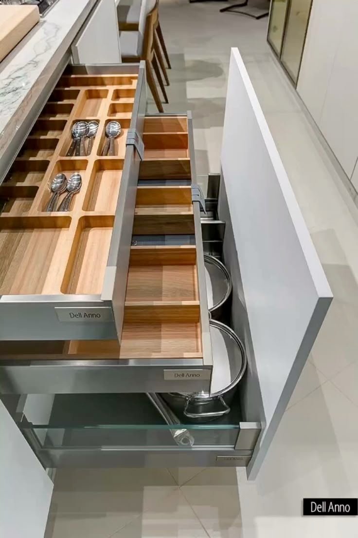 Custom kitchen drawers and cabinets2