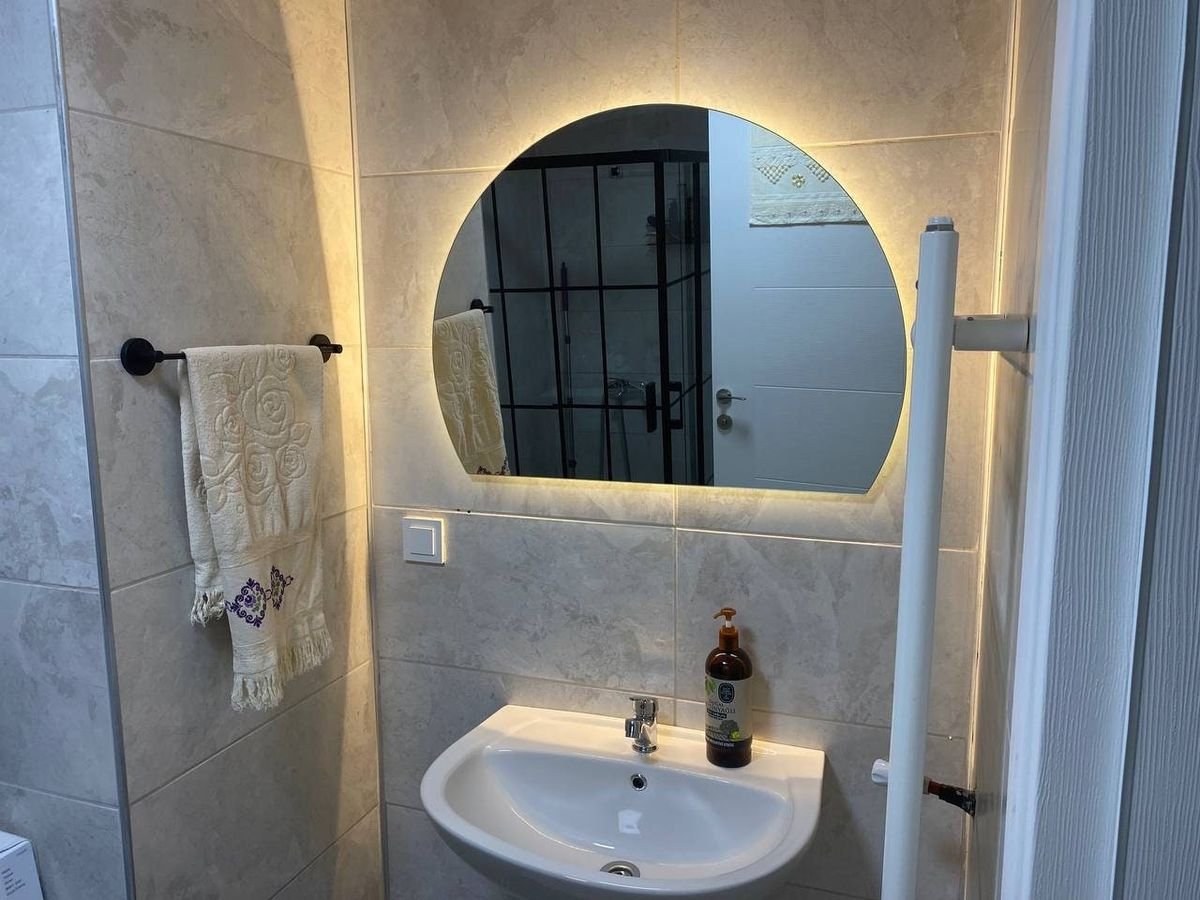 LED4 Moon Backlit Bathroom Mirror