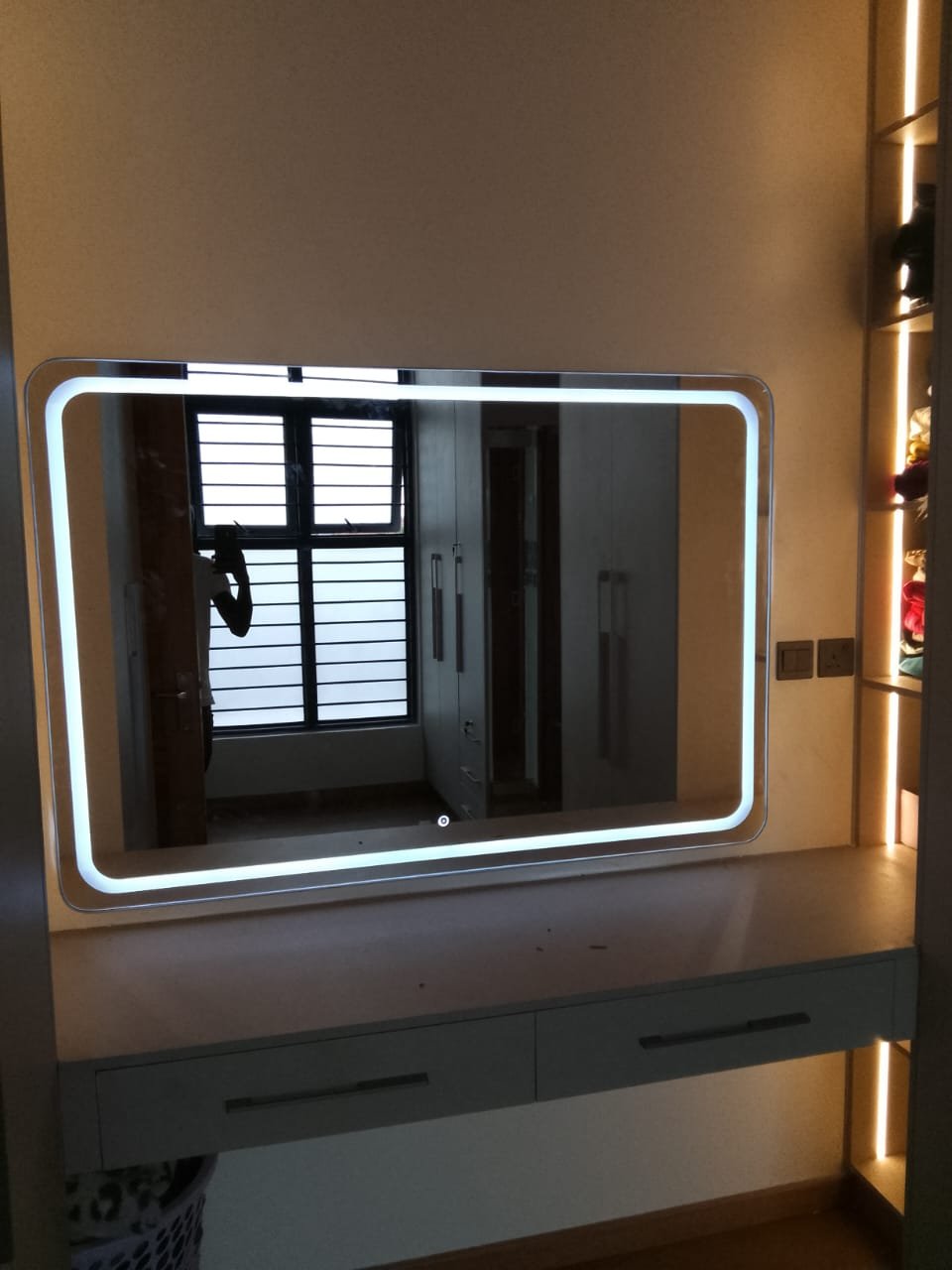 Rectangular Lighted Bathroom Mirror2